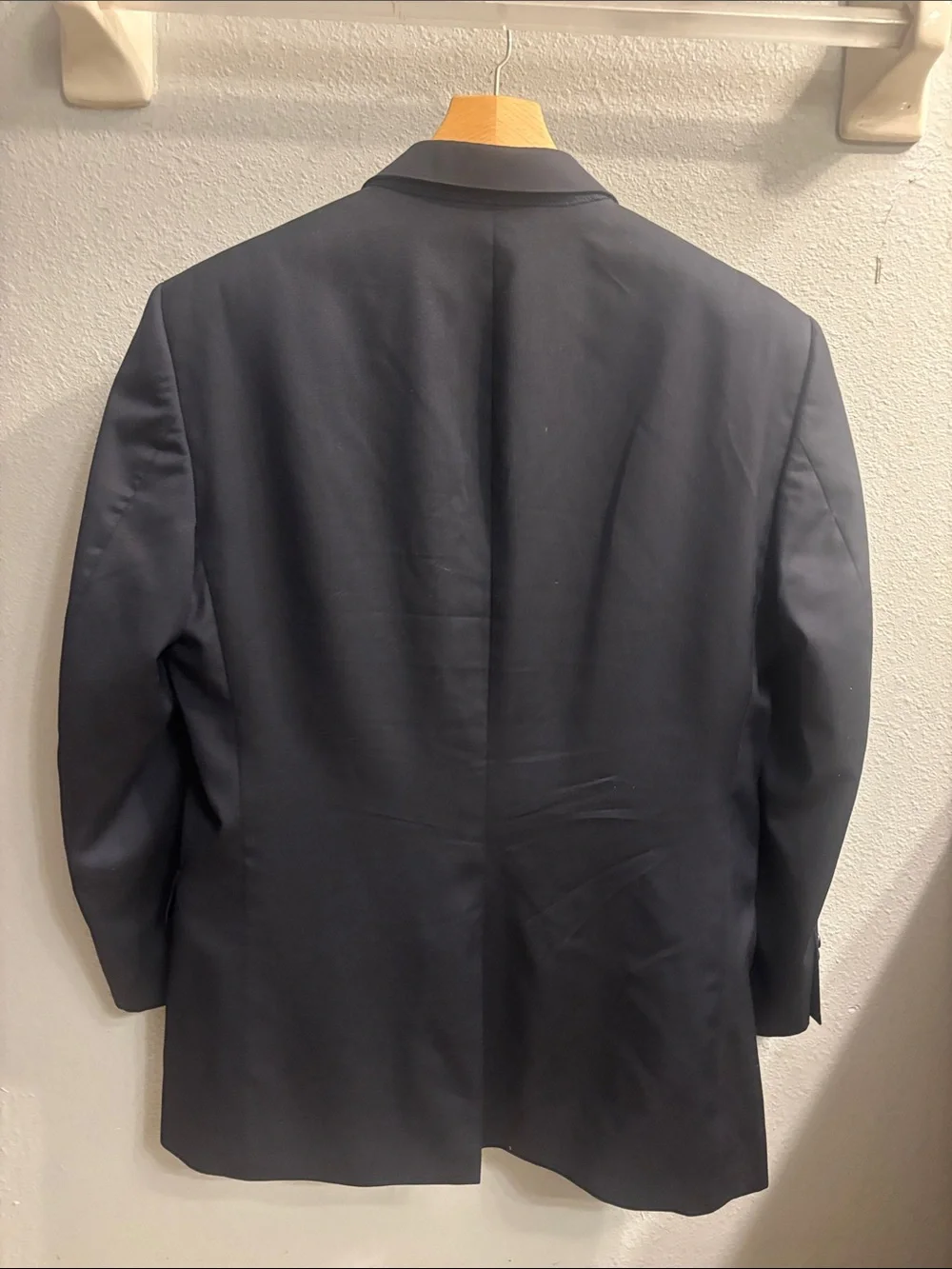 Jos. A. Bank Men's Dark Navy Two-Piece Suit